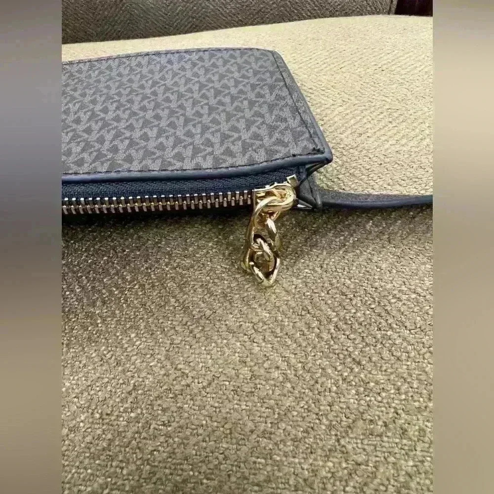 Michael Kors wallet belt - Picture 7 of 16